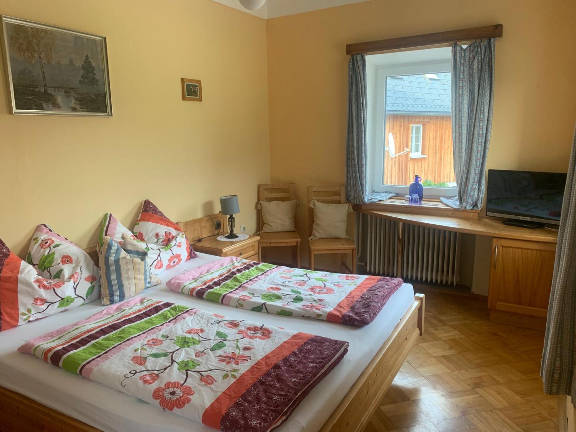 Wengerwirt Zur Laube Bed and Breakfast Weng im Gesause Exteriör bild